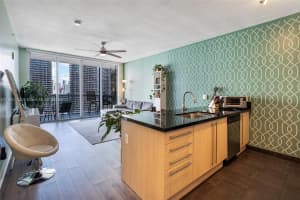 1111 Sw 1st Ave 2721-n, Miami