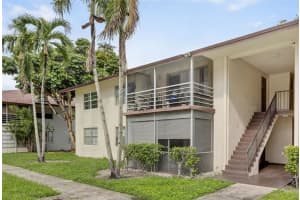 370 E Laurel Dr 6e Margate, FL 33063 - MLS#A11880738