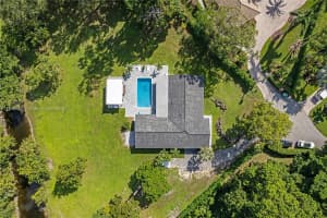 9550 Nw 42nd Ct Coral Springs, FL 33065 - MLS#A11880757
