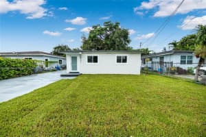 2951 Nw 47th St, Miami