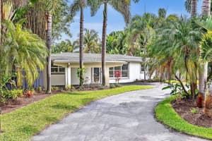 1577 Ne 48th Ct, Oakland Park