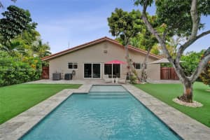 910 Sw 23rd Rd, Miami