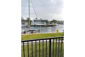 301 Golden Isles Dr 211 Hallandale Beach, FL 33009 - MLS#A11880805