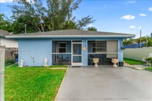 612 Nw 15th Ave Fort Lauderdale, FL 33311 - MLS#A11880807