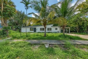 310 Sw 1st Ave, Boynton Beach