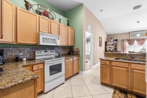 566 Sw Halifax Ave Port Saint Lucie, FL 34953 - MLS#A11880876