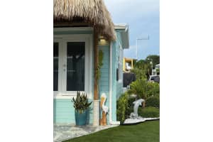 325 Calusa St Key Largo, FL 33037 - MLS#A11880907