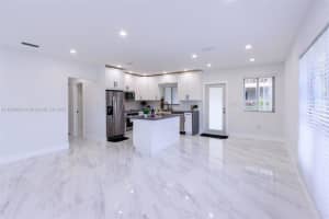 320 Ne 172nd St 0 North Miami Beach, FL 33162 - MLS#A11880920