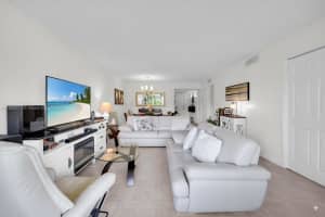 3301 S Palm Aire Dr 106, Pompano Beach