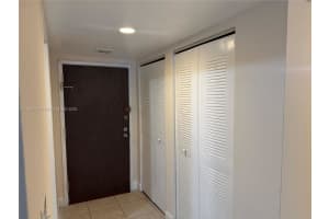 486 Nw 165th St Rd B-506 Miami, FL 33169 - MLS#A11880998