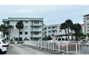 1913 S Ocean Dr 410, Hallandale Beach