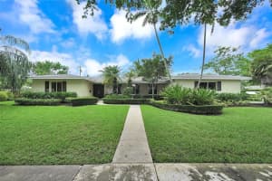8570 Sw 155th Ter, Palmetto Bay