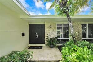8570 Sw 155th Ter Palmetto Bay, FL 33157 - MLS#A11881043