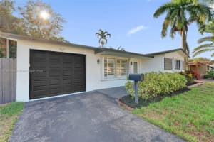 2015 N 58th Ave Hollywood, FL 33021 - MLS#A11881048