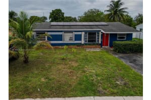 4450 Sw 24th St Fort Lauderdale, FL 33317 - MLS#A11881064