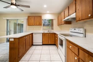 8209 Sw 24th St 19c North Lauderdale, FL 33068 - MLS#A11881099