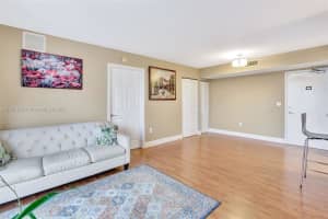 816 Nw 11th St 905 Miami, FL 33136 - MLS#A11881106