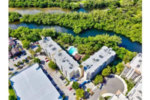 17890 W Dixie Hwy 314 North Miami Beach, FL 33160 - MLS#A11881108