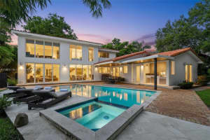 575 Bay Point Rd, Miami