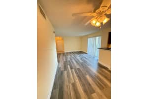 7650 Westwood Dr 509 Tamarac, FL 33321 - MLS#A11881131