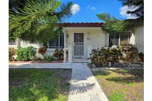 990 E 2nd St, Hialeah