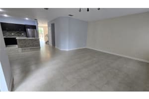 10320 Nw 70th Ter 10320 Doral, FL 33178 - MLS#A11881163