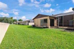 9591 W Heather Ln Miramar, FL 33025 - MLS#A11881183