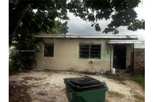 1132 Nw 118th St, Miami