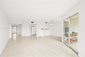 901 Sw 128th Ave 212e Pembroke Pines, FL 33027 - MLS#A11881239