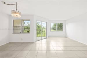 901 Sw 128th Ave 212e Pembroke Pines, FL 33027 - MLS#A11881239