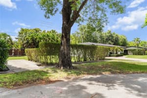 6301 Lake Geneva Rd Miami Lakes, FL 33014 - MLS#A11881271