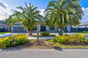 15750 Sw 45th St, Miami