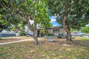 551 Nw 183rd St Miami Gardens, FL 33169 - MLS#A11881316