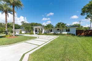 7505 SW 141st St, Palmetto Bay, FL 33158, Sold 11/19/25