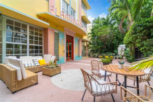 1051 Meridian Ave 1-a Miami Beach, FL 33139 - MLS#A11881328