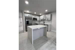 3826 Sw 107th Ave 2-2 Miami, FL 33165 - MLS#A11881332