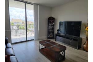 140 S Dixie Hwy 519 Hollywood, FL 33020 - MLS#A11881345