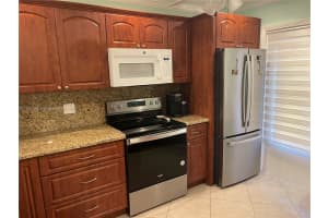 300 Ne 14th Ave 303 Hallandale Beach, FL 33009 - MLS#A11881383