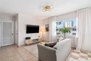 1824 Monroe St 10, Hollywood