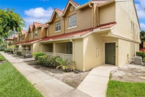 18352 Nw 68th Ave P, Miami Gardens