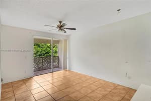 18352 Nw 68th Ave P Miami Gardens, FL 33015 - MLS#A11881406