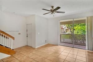 18352 Nw 68th Ave P Miami Gardens, FL 33015 - MLS#A11881406