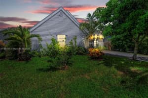 5119 Oak Hill Rd, Delray Beach