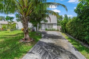 5119 Oak Hill Rd Delray Beach, FL 33484 - MLS#A11881425