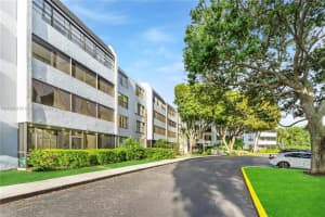 10852 N Kendall Dr 203, Miami