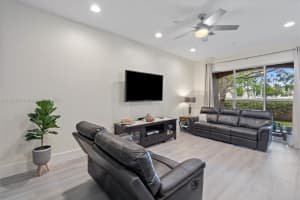 12 Nottingham Pl Boynton Beach, FL 33426 - MLS#A11881502