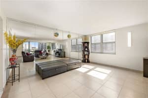 1920 S Ocean Dr 7a Hallandale Beach, FL 33009 - MLS#A11881519