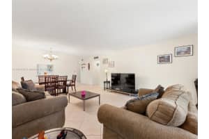 1001 Ne 14th Ave 207 Hallandale Beach, FL 33009 - MLS#A11881528