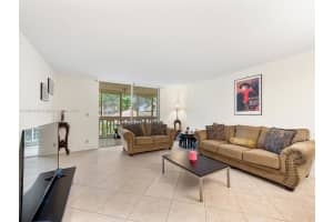 1001 Ne 14th Ave 207 Hallandale Beach, FL 33009 - MLS#A11881528