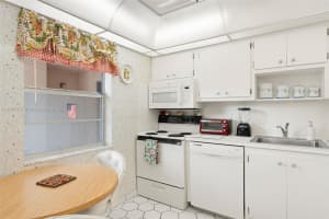 1005 Country Club Dr 405 Margate, FL 33063 - MLS#A11881557